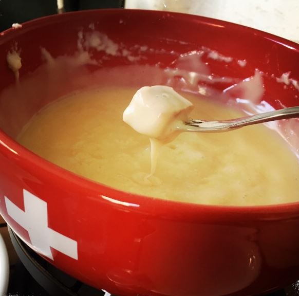 Schweizer Käsefondue - Muddis kochen