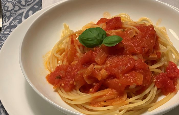 Schnelle und leckere Tomatensoße - Muddis kochen